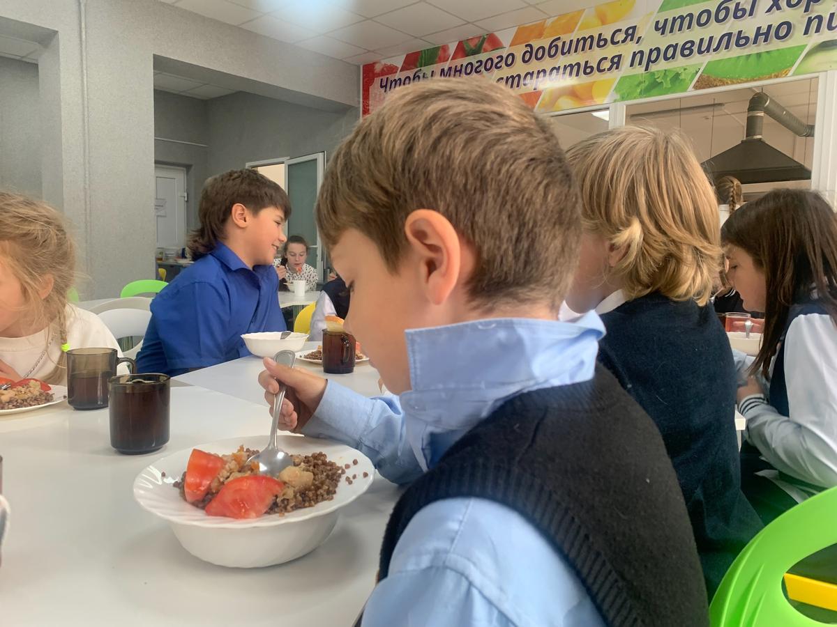 Ммм….. Вкусняшки нашей столовой.